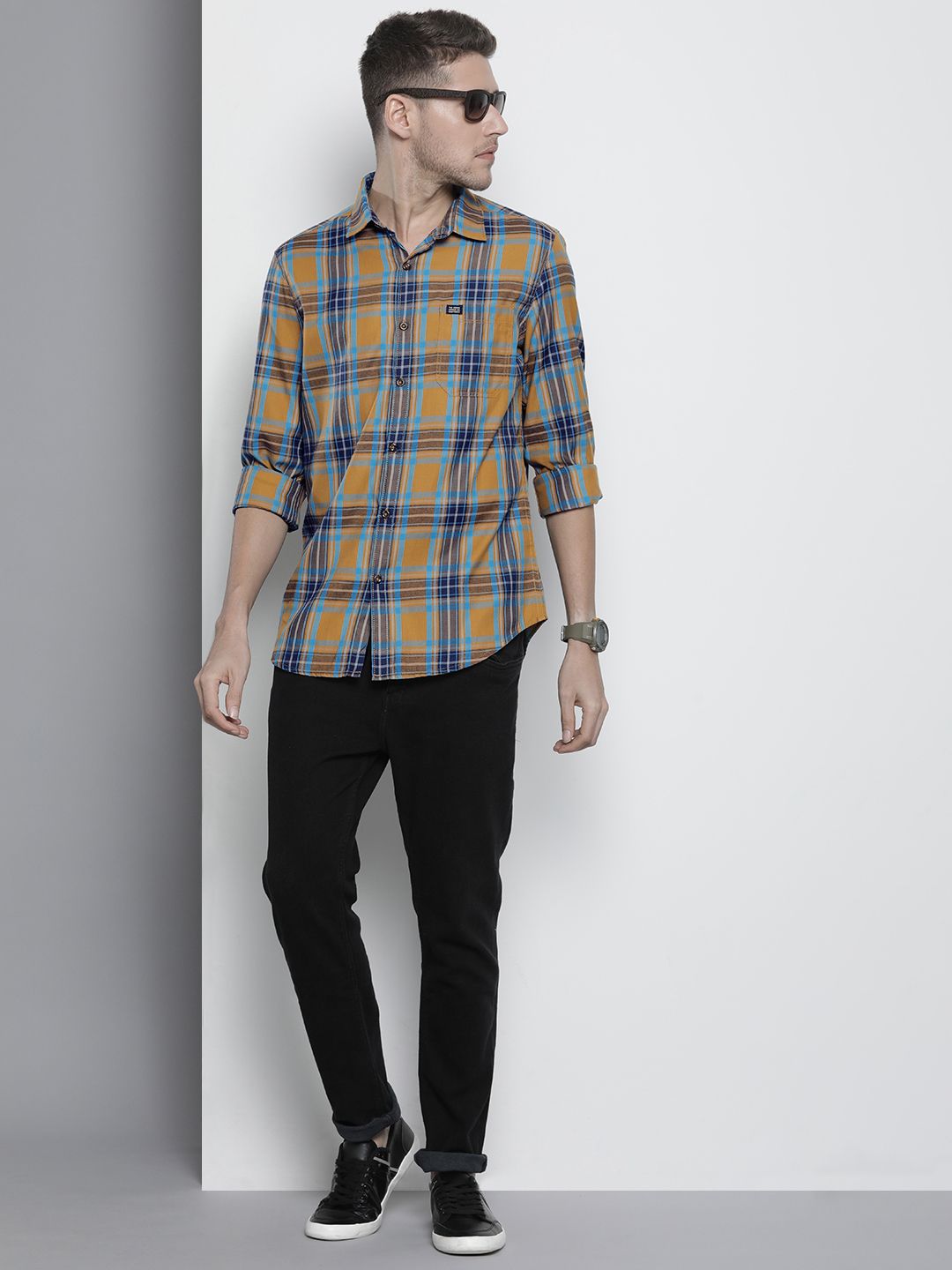 The Indian Garage Co Smart Slim Fit Opaque Checked Casual Shirt