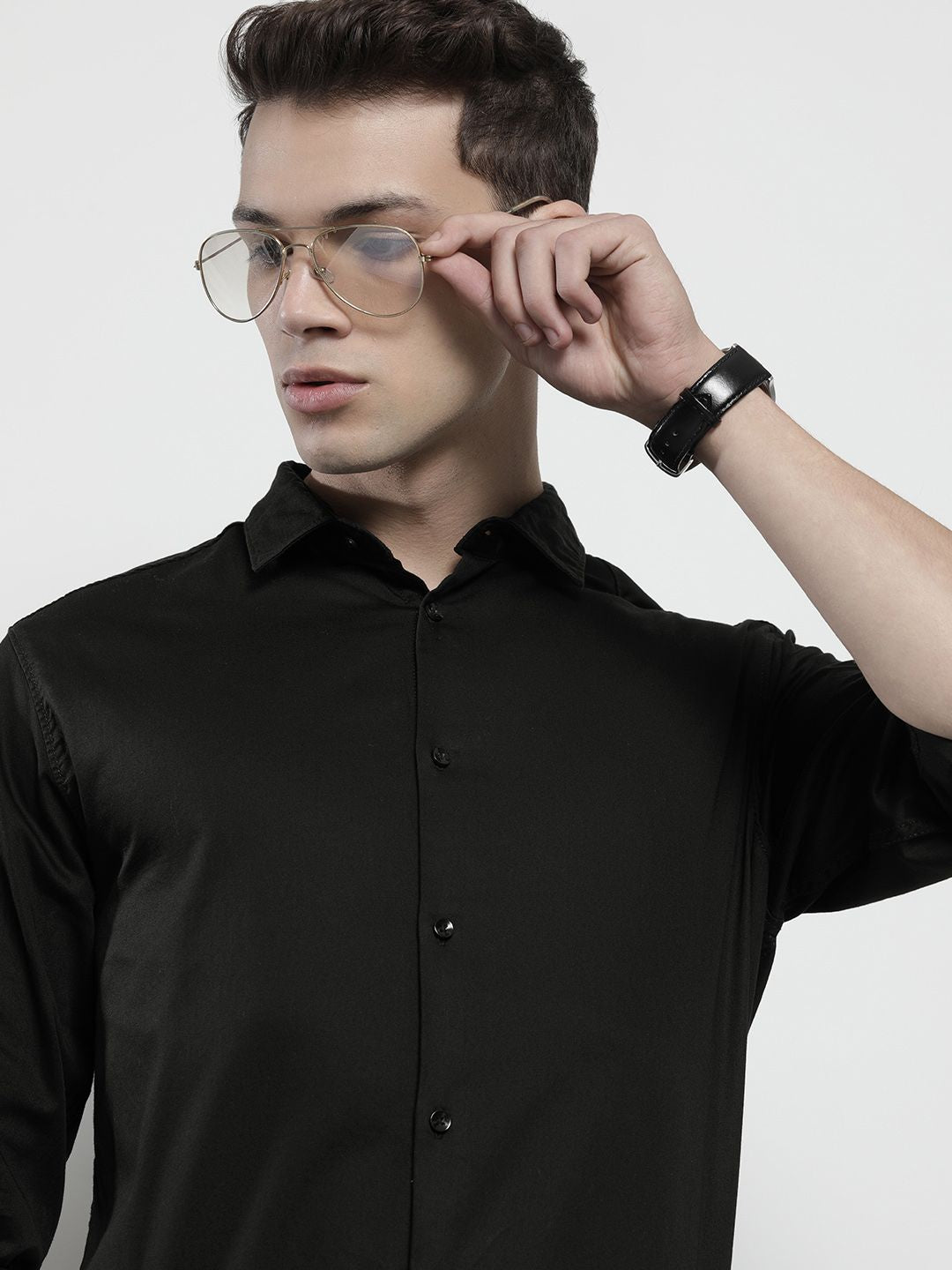 The Indian Garage Co Men Black Solid Comfort Casual Shirt