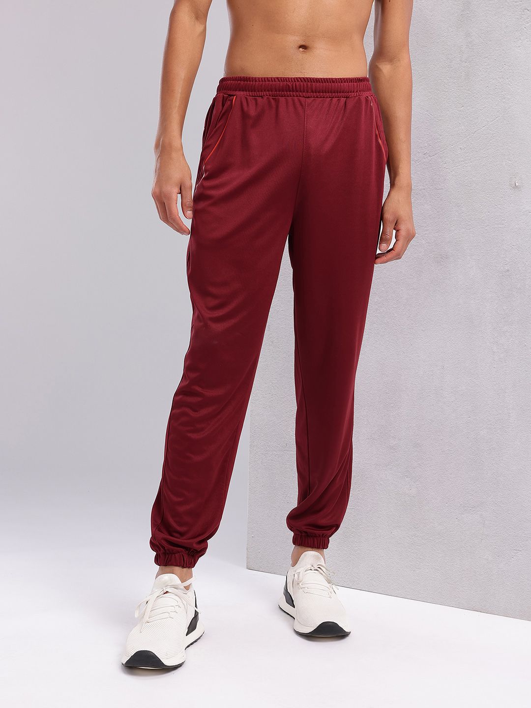 HRX by Hrithik Roshan Men Brand Logo Detail Mid-Rise Rapid-Dry Training Joggers