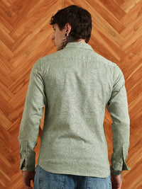 Campus Sutra Men Comfort Fit Graphic Printed Spread Collar Cotton Casual Shirt