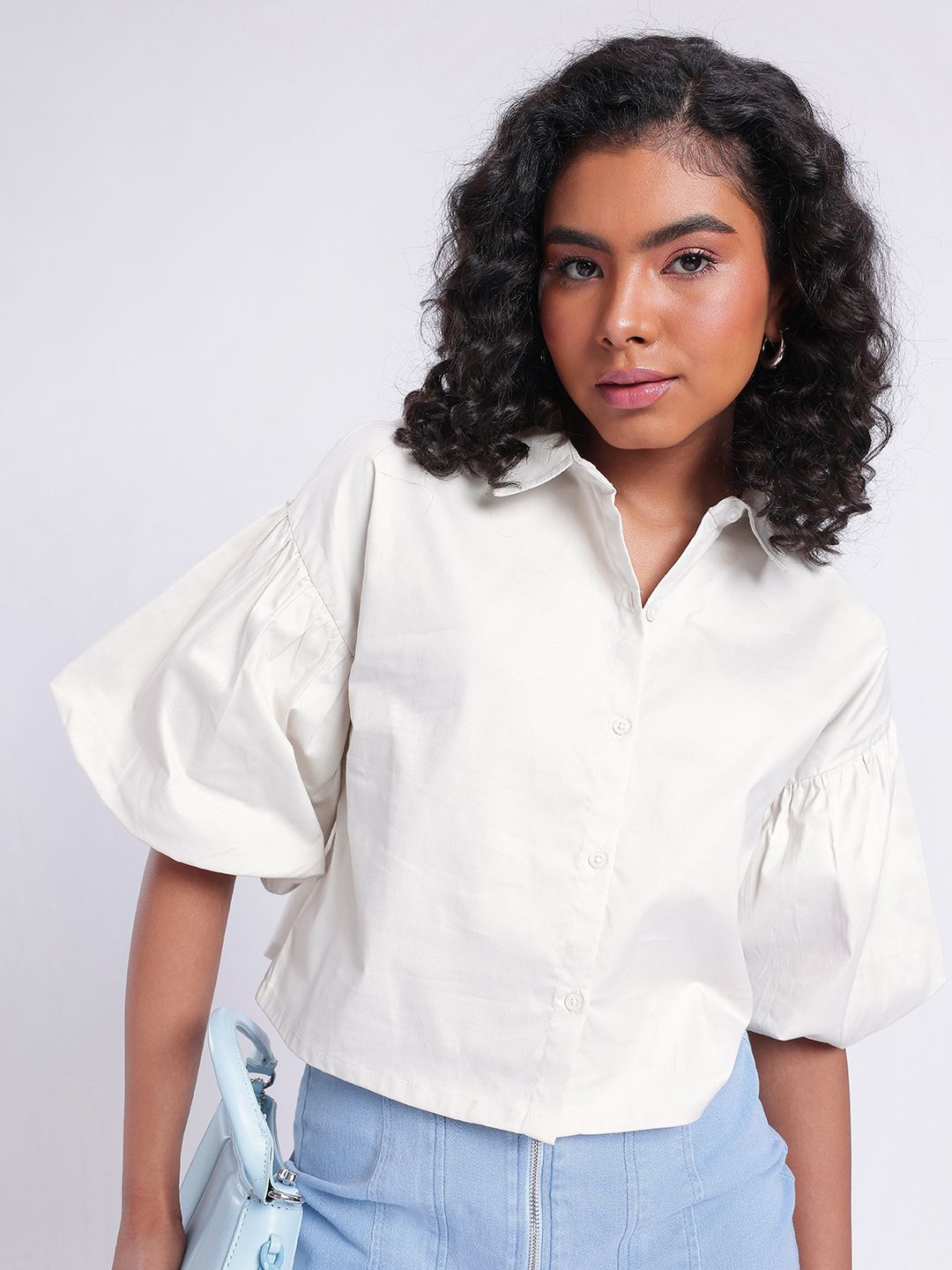 DressBerry Charming Chic Puffed Sleeves Boxy Crop Shirt