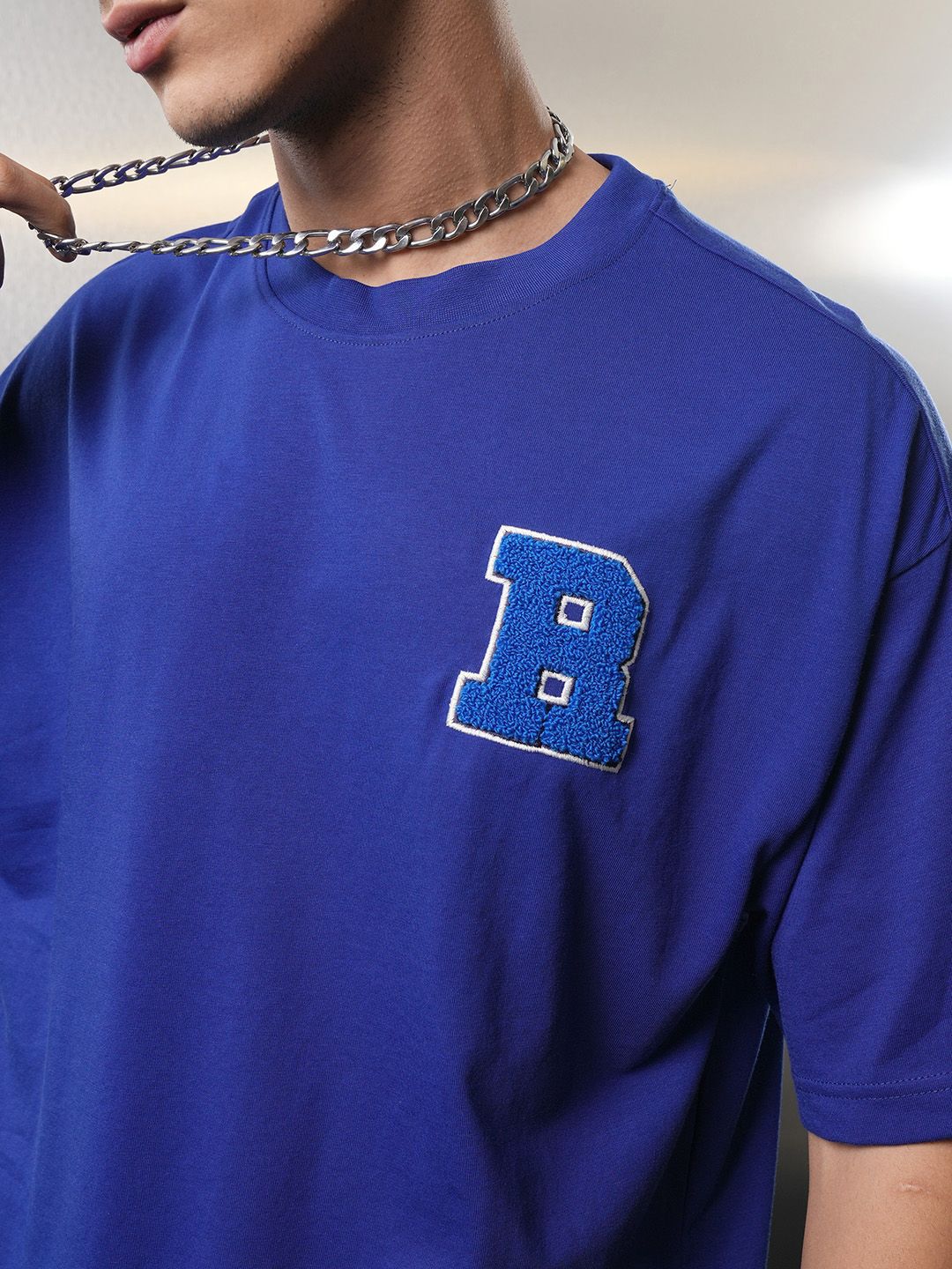 HIGHLANDER Men Graphic Printed Round Neck Drop-Shoulder Oversized T-shirt