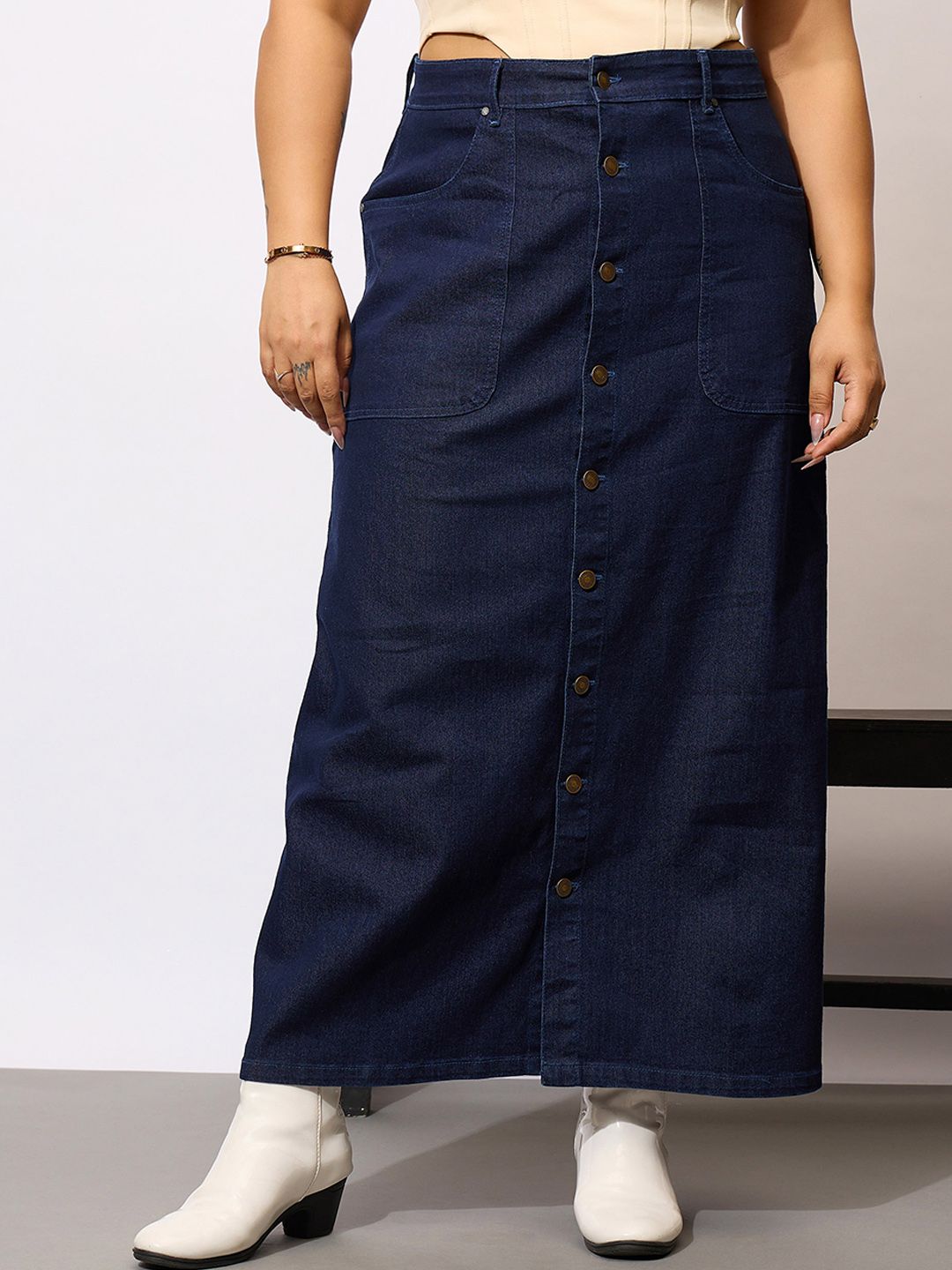 SASSAFRAS Curve Straight Maxi Skirt