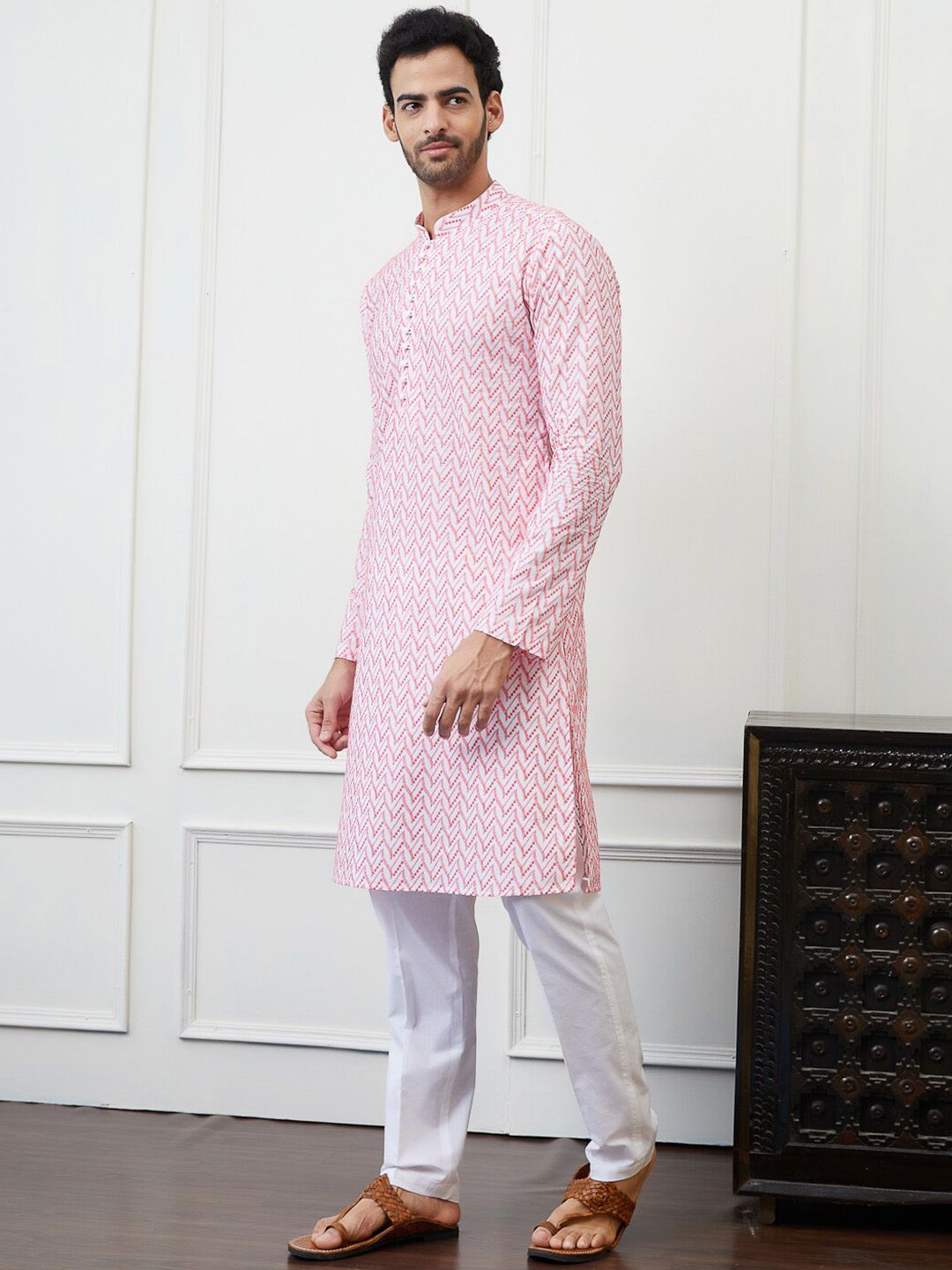 See Designs Chikankari Embroidered Cotton Kurta