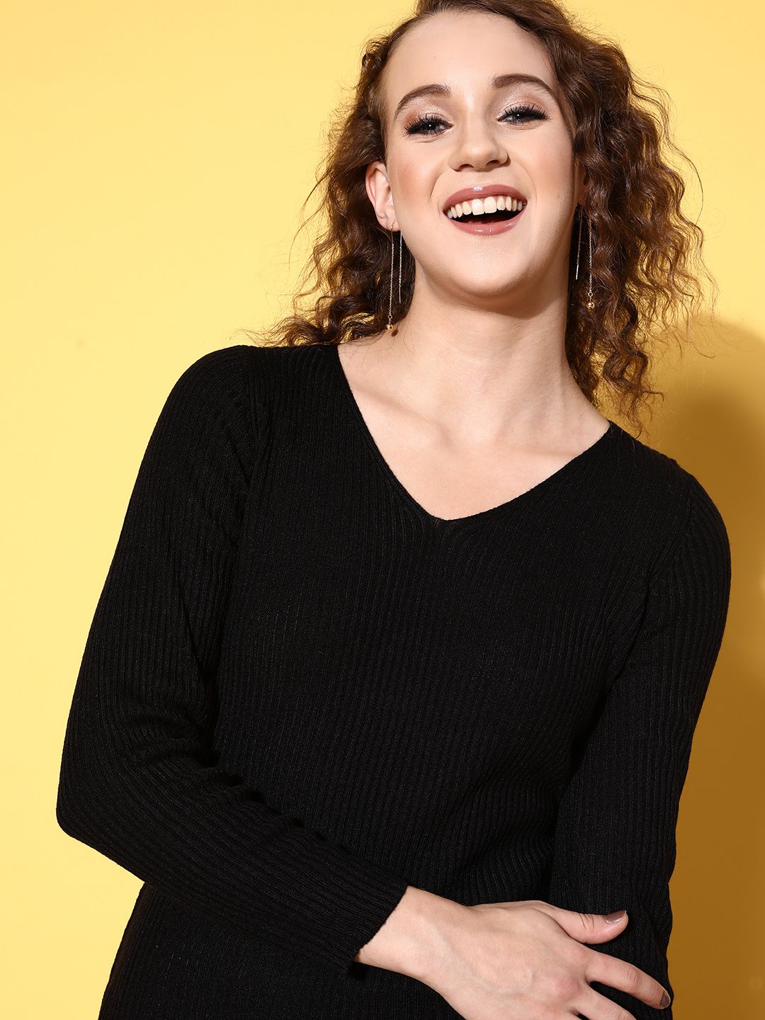 SASSAFRAS Women Black Ribbed Acrylic Pullover