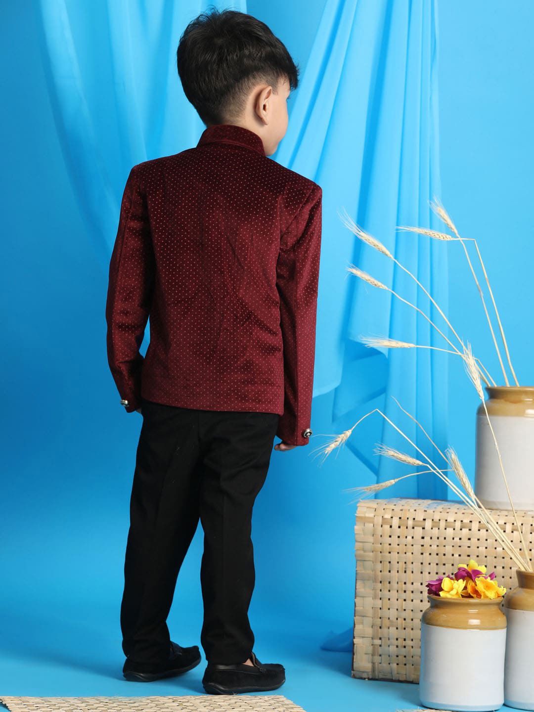 VASTRAMAY Boys Polka Dot Printed Slim-Fit Bandhgala Party Blazer