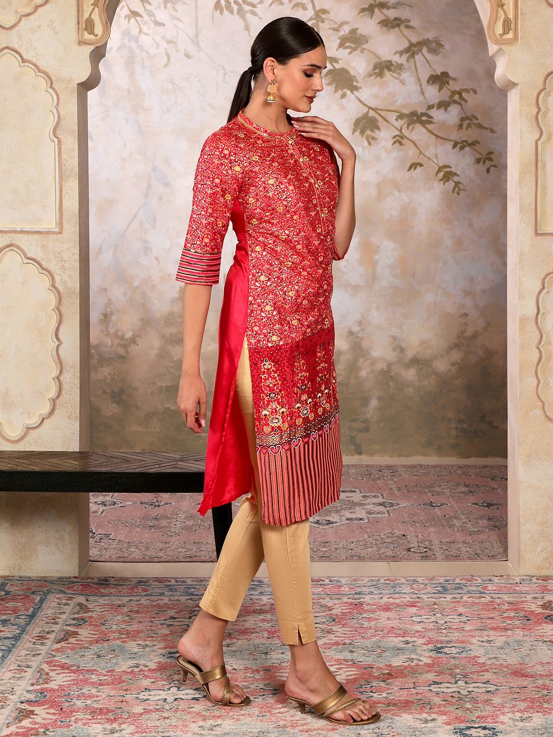 AURELIA Foil Floral Printed Sequined Mandarin Collar Straight Kurta