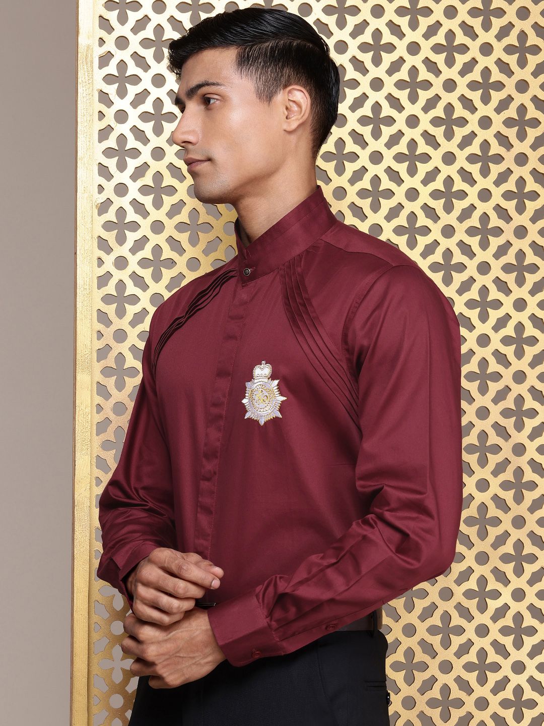 House of Pataudi Embroidered Pure Cotton Opaque Party Shirt