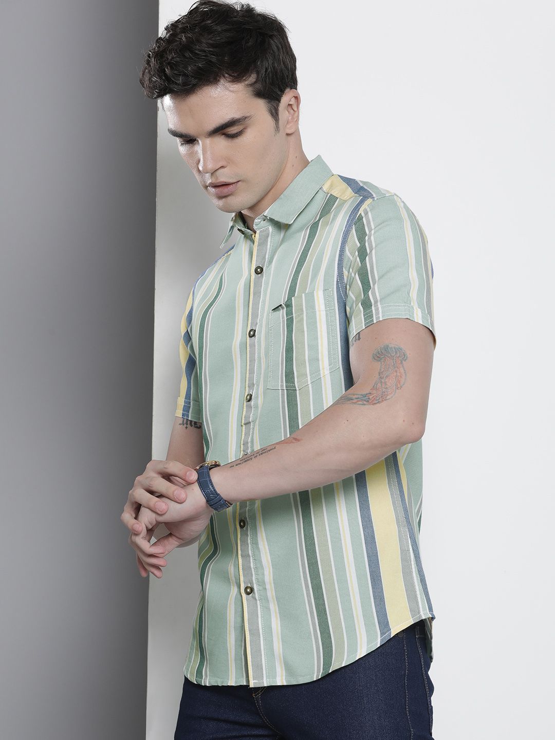 The Indian Garage Co Men Slim Fit Opaque Striped Casual Shirt