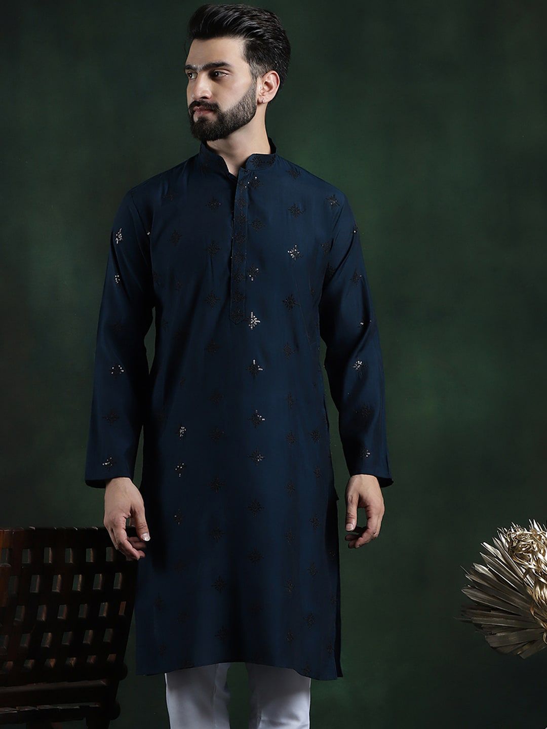 SOJANYA Motif Etnik Bersulam Kolar Mandarin Kurta Lurus Labuci