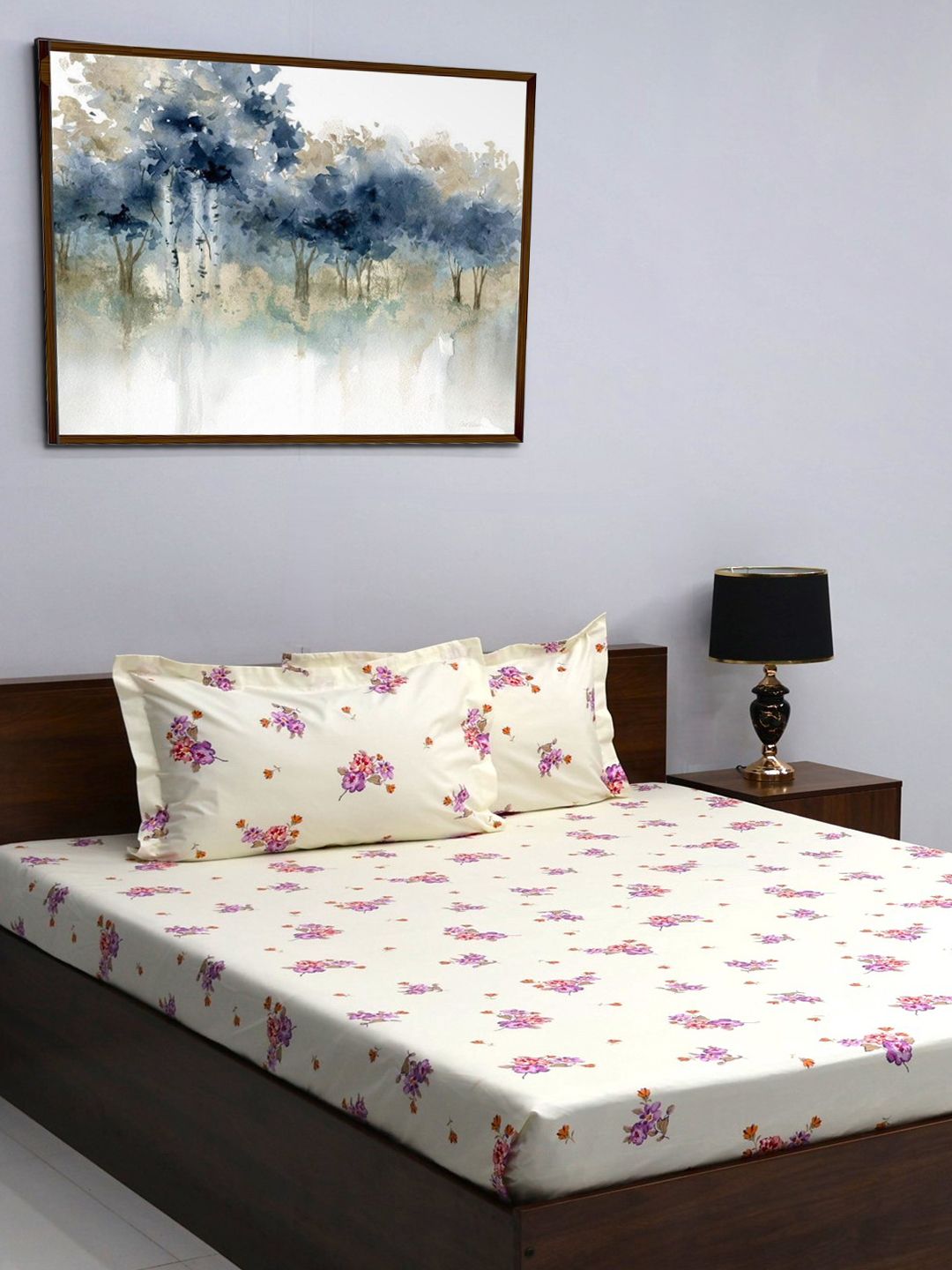 BOMBAY DYEING Red & White Floral 164 TC Pure Cotton Queen Bedsheet With 2 Pillow Covers