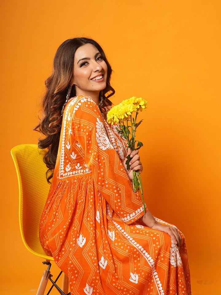 Rumah Wanita Chikankari Kurta Bersulam Mulmul Chikankari Jingga