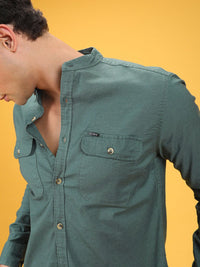 The Indian Garage Co Men Green Solid Casual Shirt