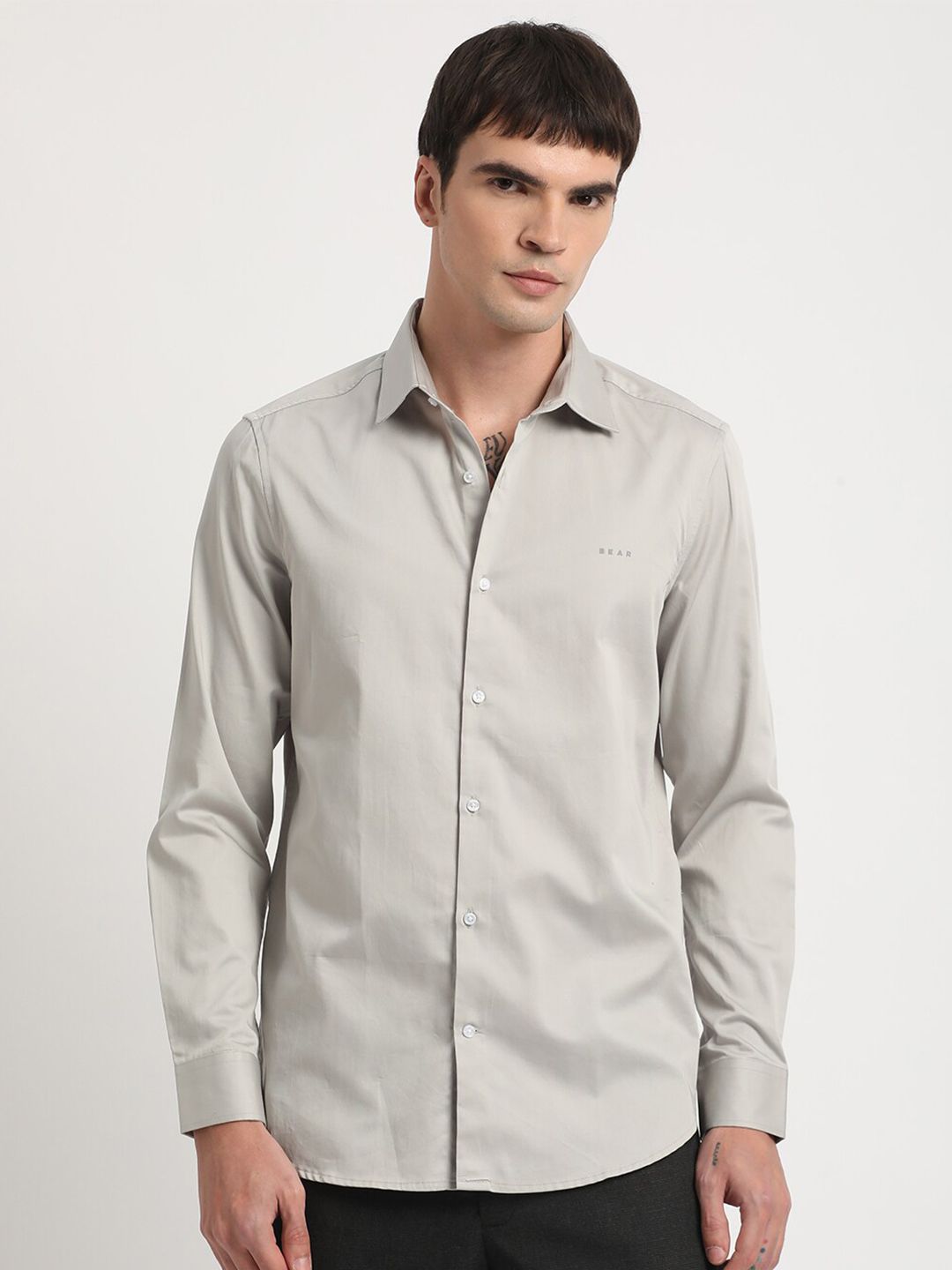 THE BEAR HOUSE Spread Collar Cotton Slim Fit Formal Shirt
