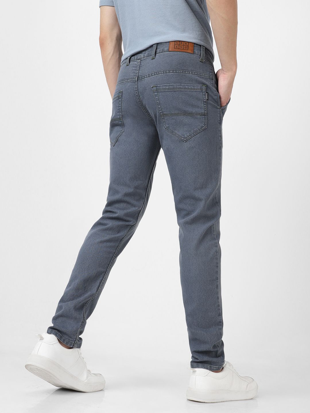 Urbano Fashion Men Grey Mid-Rise Slim Fit Clean Look Jeans