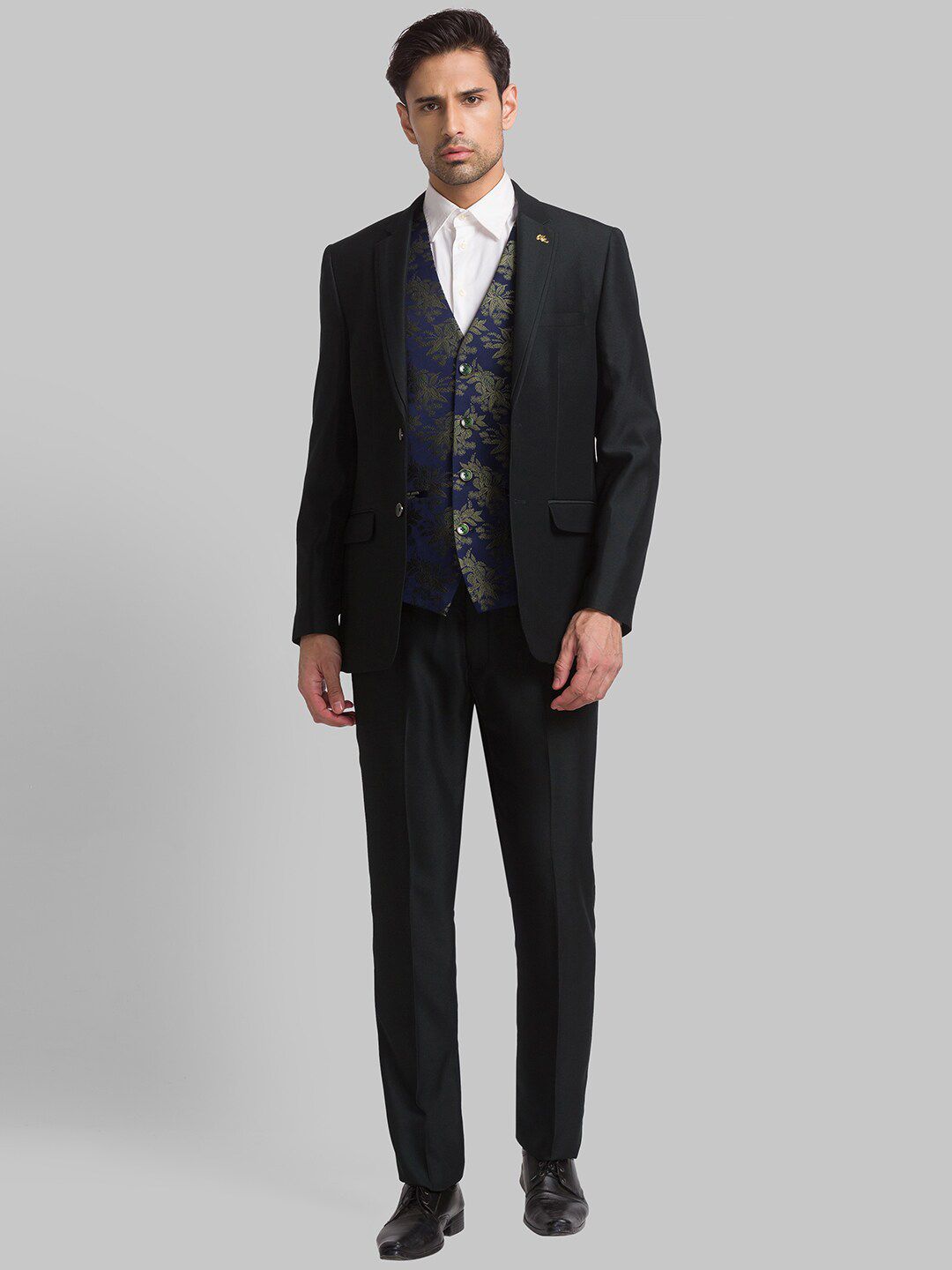 Raymond Men Single-Breasted Three-Piece Formal Suit