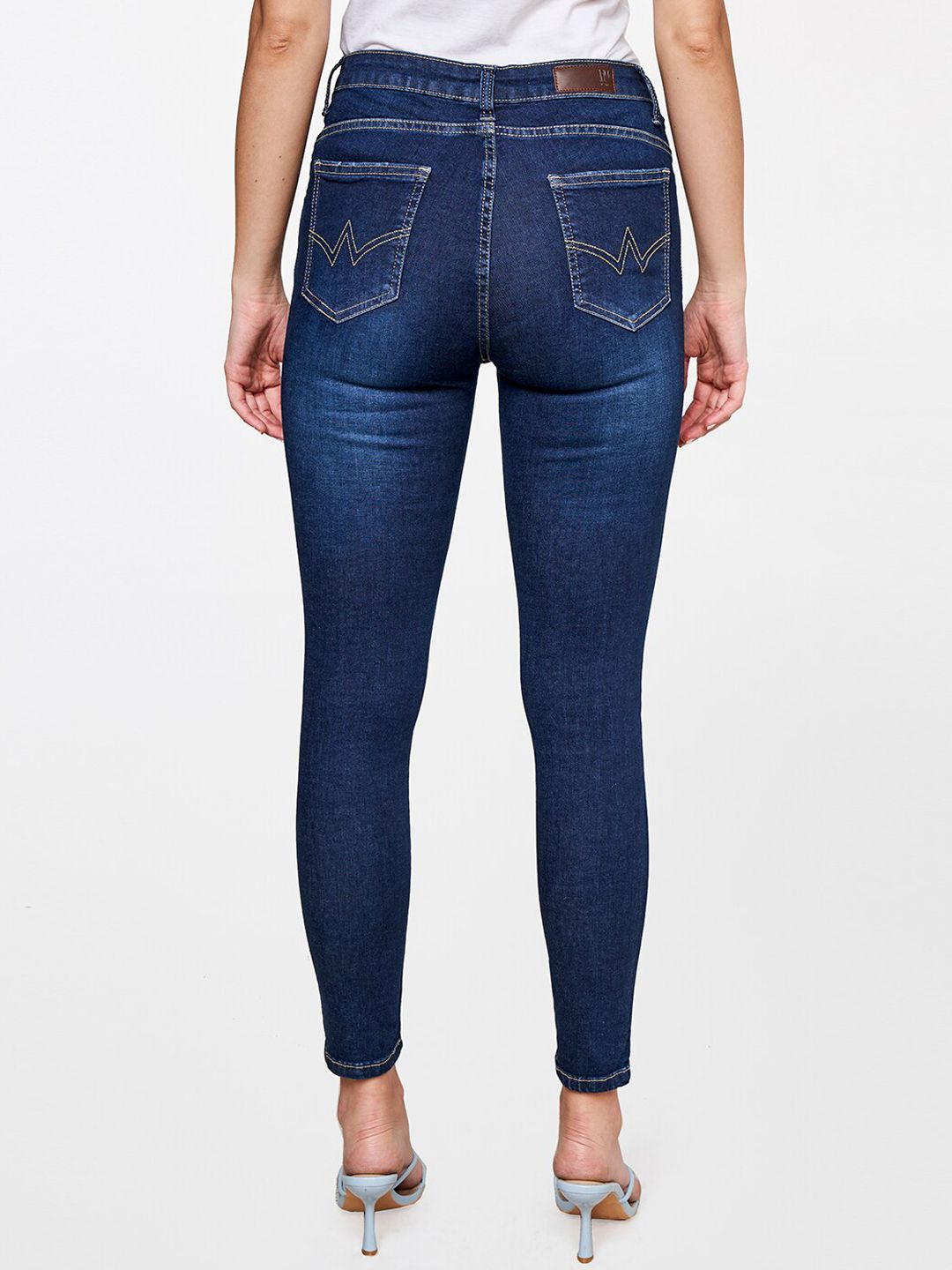 AND Women Solid Cotton Slim Fit Light Fade Jeans
