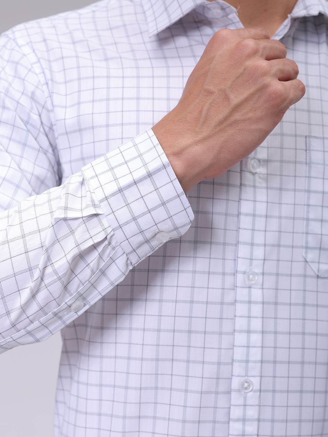 The Indian Garage Co. X Luxe Men Cutaway Collar Checked Slim Fit Formal Shirt