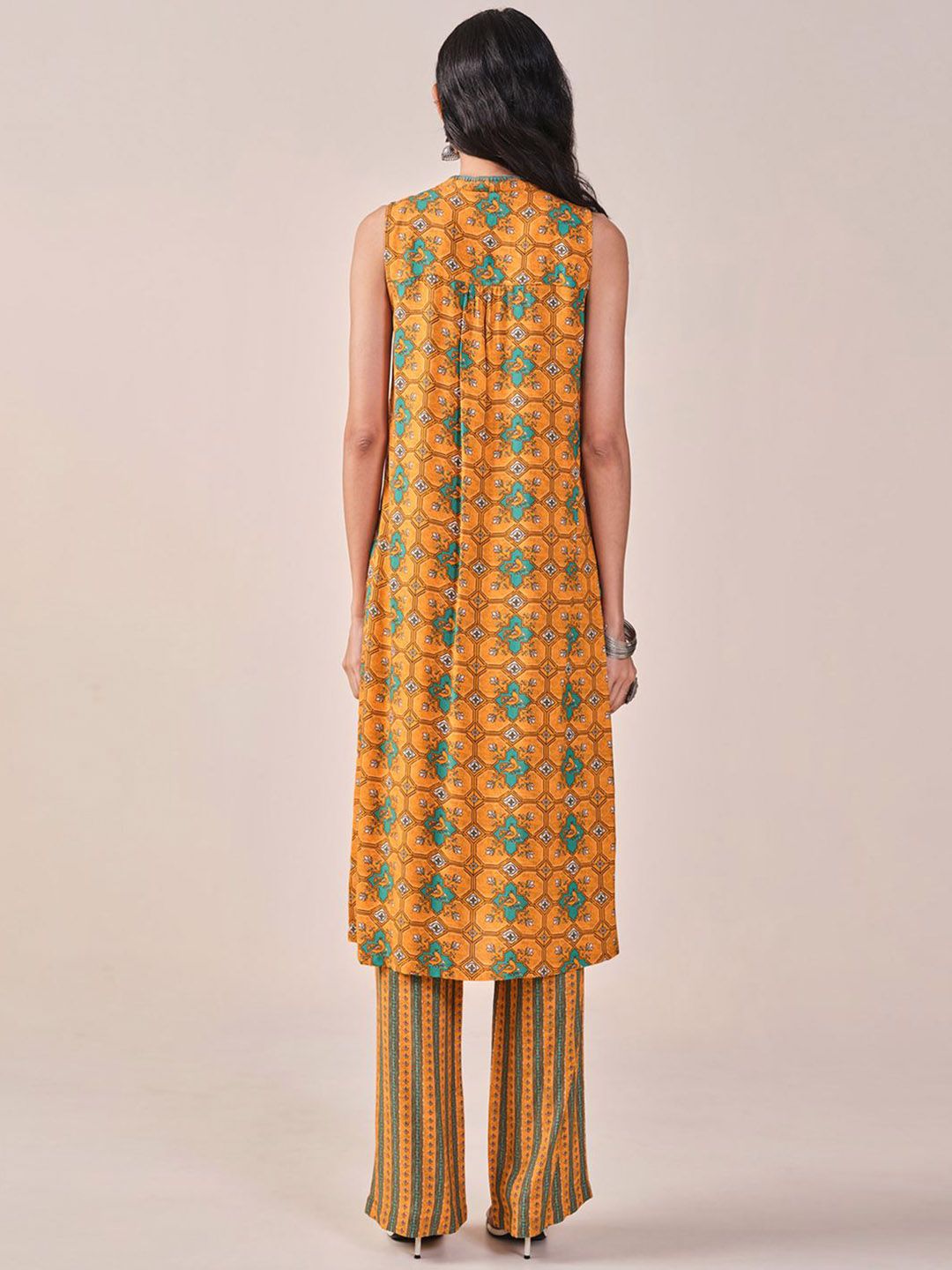 Global Desi Floral Printed Kurta with Palazzos