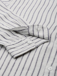 THE BEAR HOUSE Men White & Black Slim Fit Striped Cotton Casual Shirt