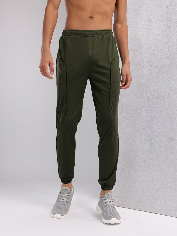 HRX by Hrithik Roshan Men Mid-Rise Rapid-Dry Training Joggers with Contrast Piping