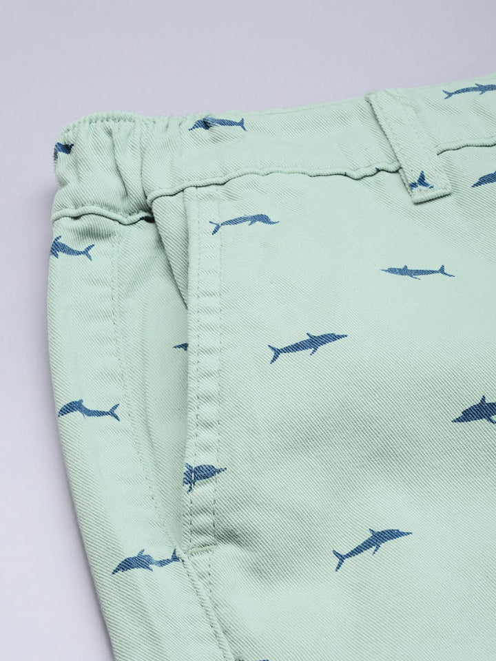 Seluar pendek Capton Chino yang dicetak oleh Green Green Green