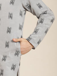 SOJANYA Lelaki Grey & Black Pure Cotton Self Design Kurta