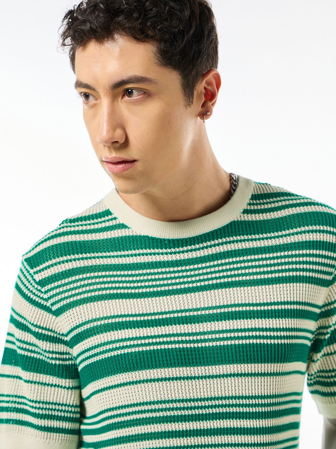 Bewakoof Men Gardenia Striped Round Neck T-shirt