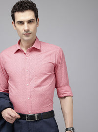 Park Avenue Pure Cotton Slim Fit Tropical Printed Opaque Formal Shirt