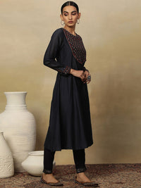 W Yoke Design Floral Thread Work A-Line Kurta