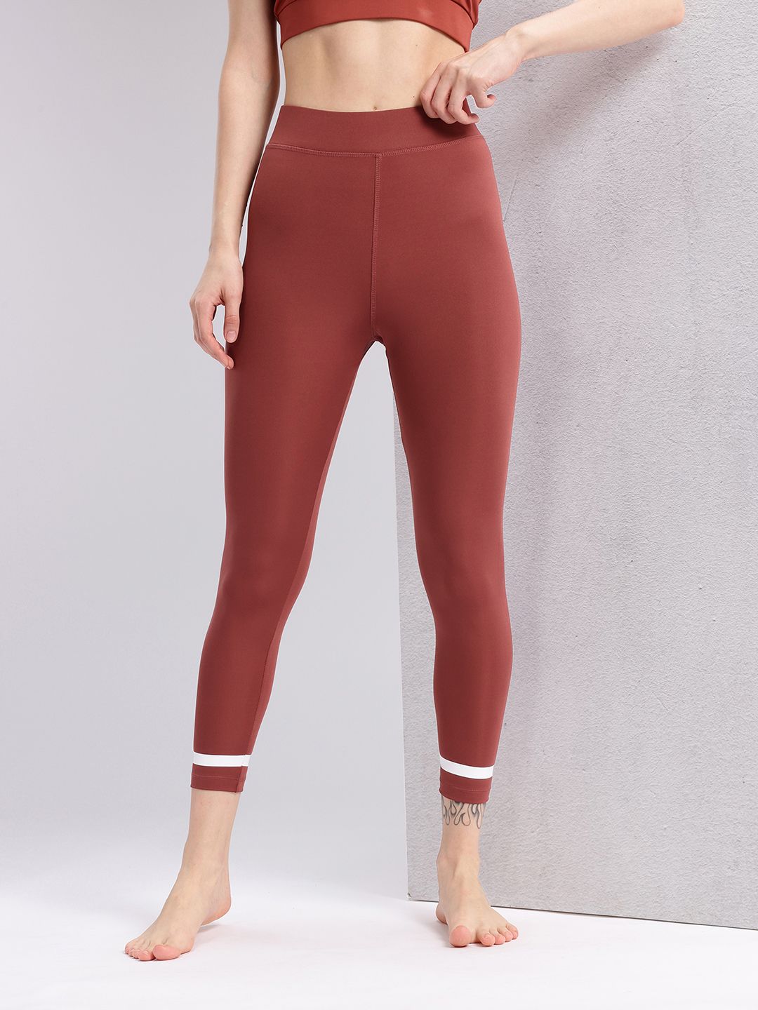 HRX by Hrithik Roshan Women Rapid-dry Cropped Yoga Tights