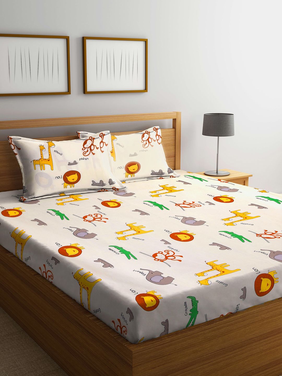 KLOTTHE Grey Leaf Polycotton 300 TC King Fine 2 Bedsheet with 4 Pillow Covers-98 x 85 inches