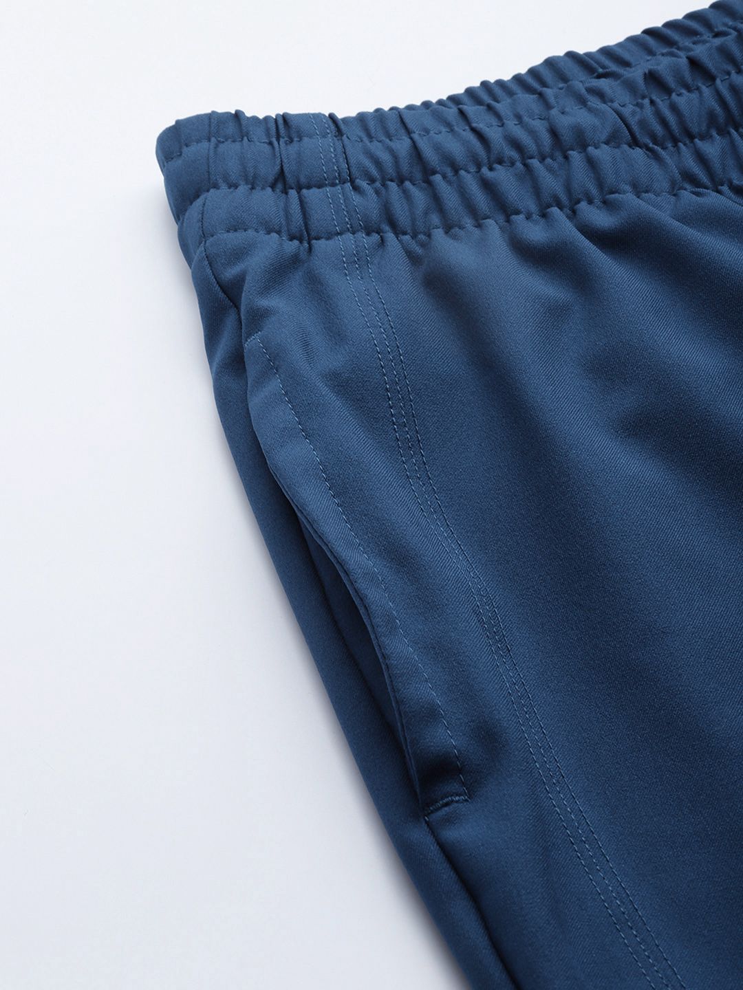 HRX By Hrithik Roshan Men Estate Blue Colourblock Regular Fit Rapid-Dry Antimicrobial Training Shorts
