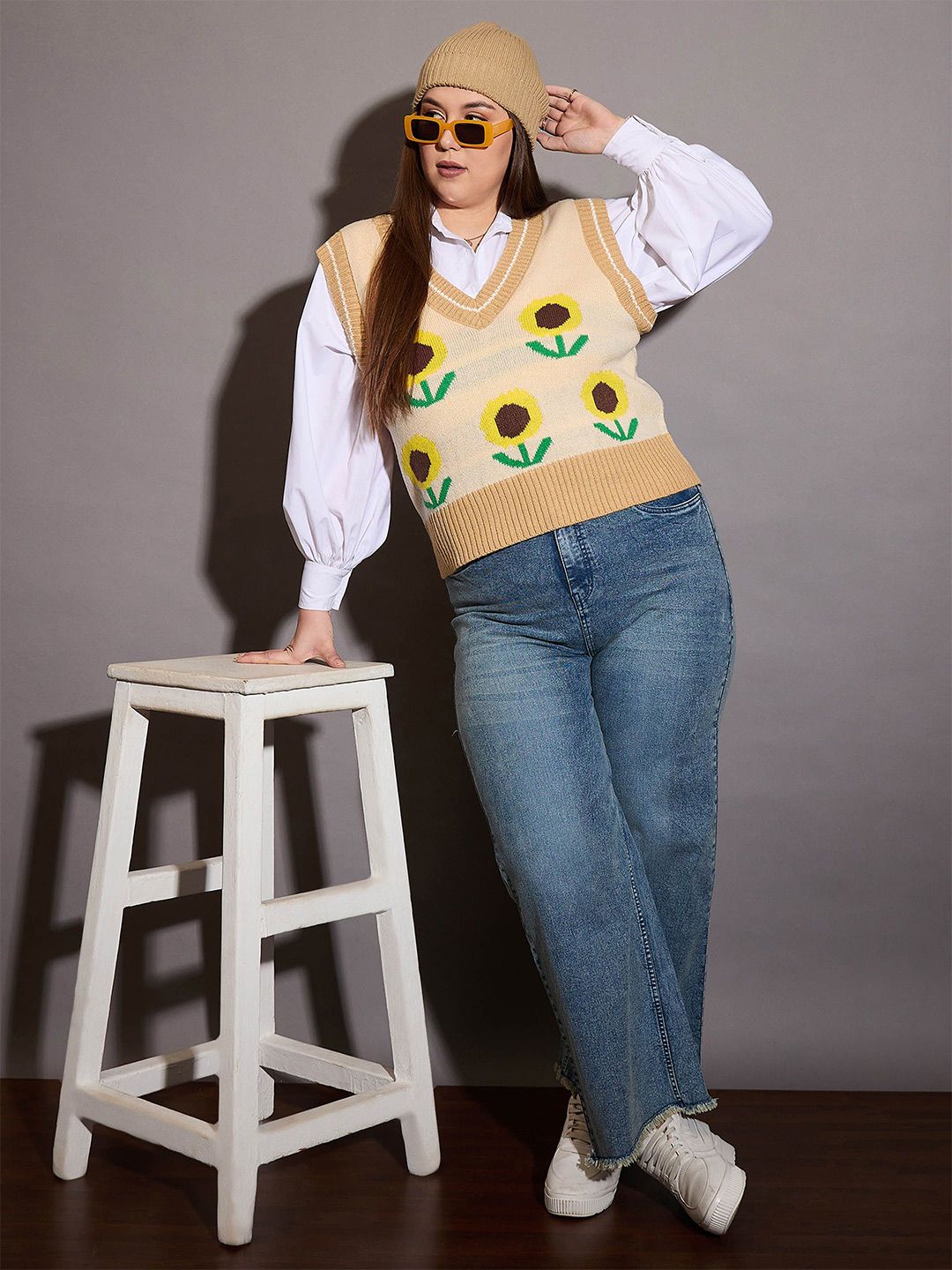 SASSAFRAS Curve Women Floral Printed Sweater Vest
