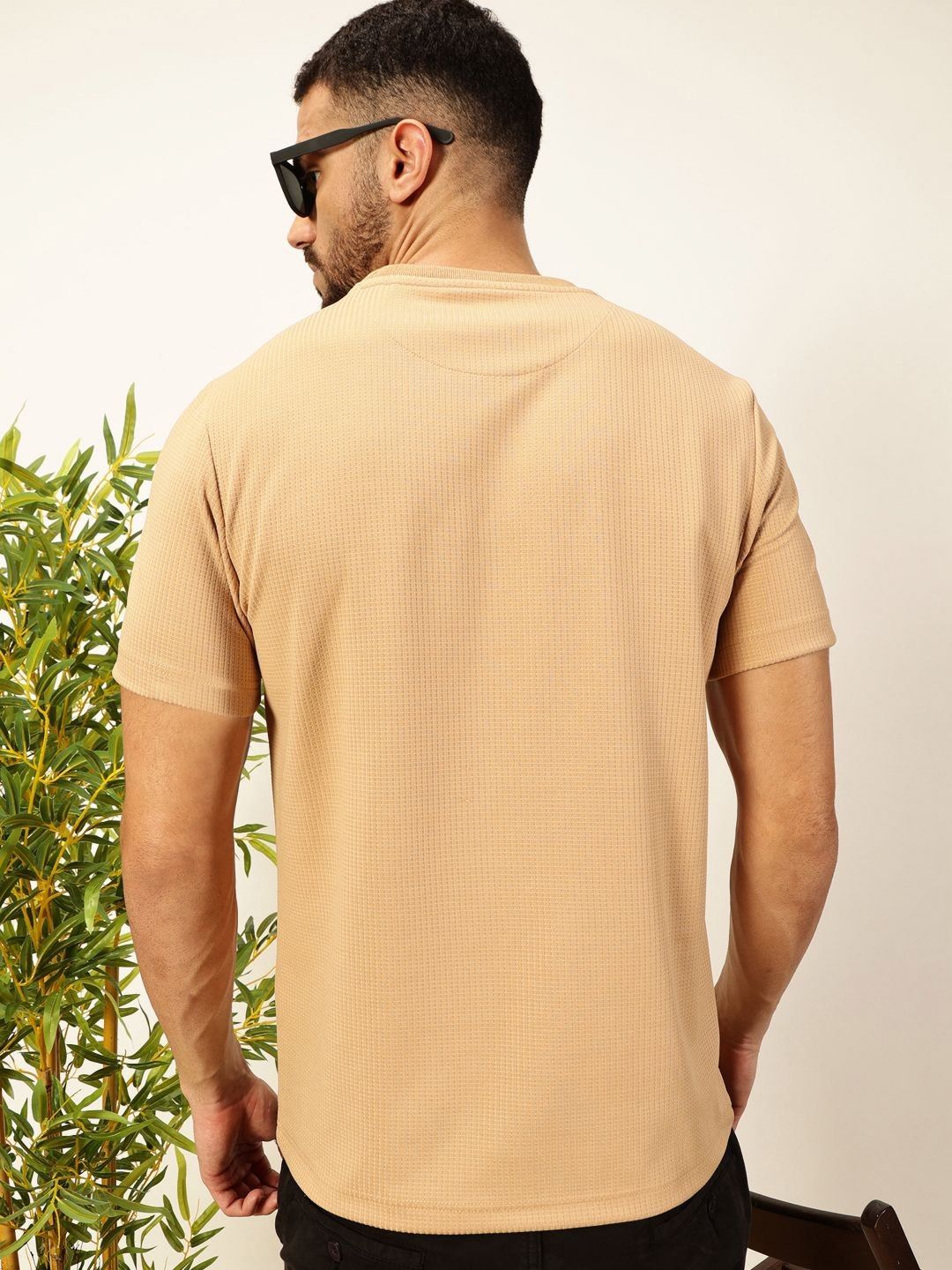 Thomas Scott Men Anti Odour Solid Round Neck T-Shirt