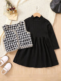 Pakaian yang diperiksa YK Fit & Flare