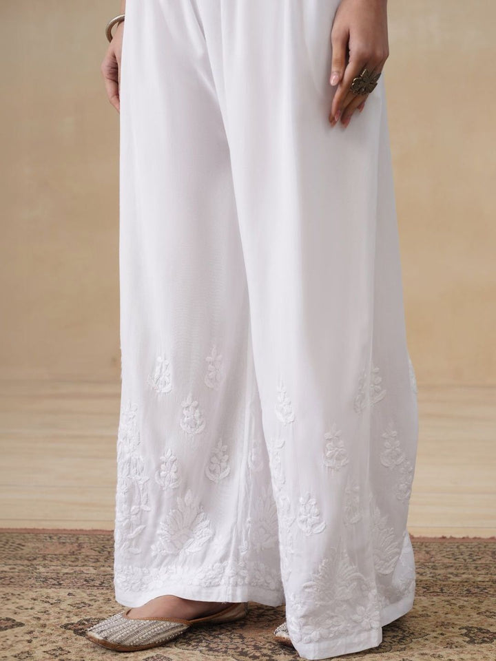 Rumah Palazzo Etnik Wanita Chikankari