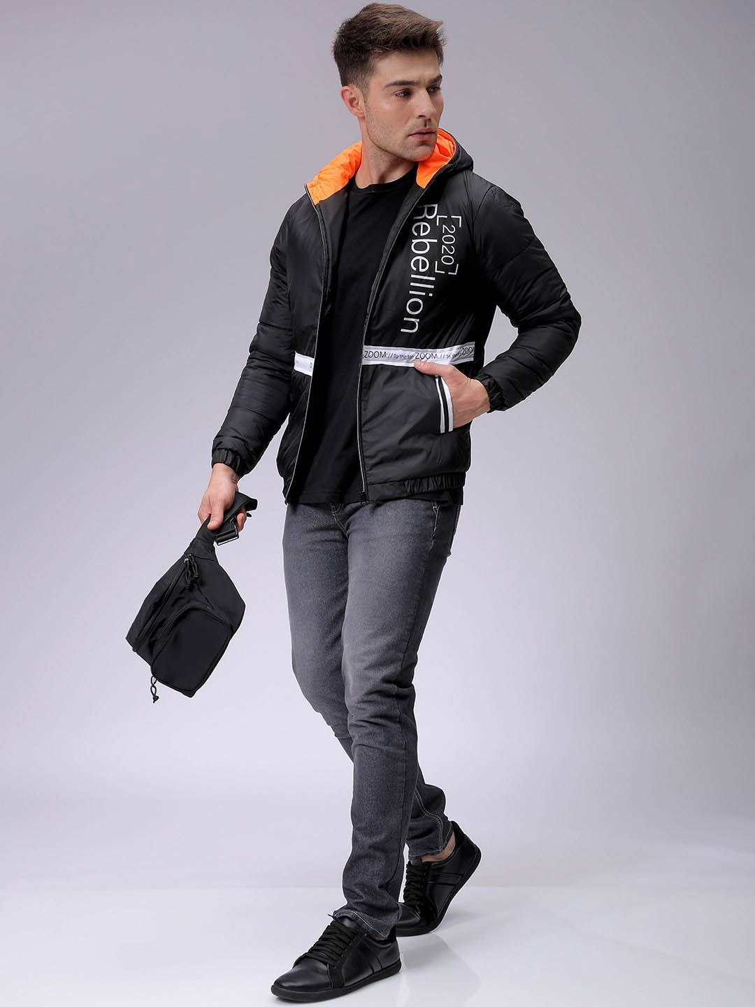 The Indian Garage Co Men Colourblocked Lightweight Puffer Jacket with Patchwork