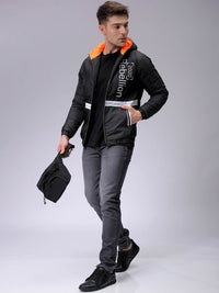 The Indian Garage Co Men Colourblocked Lightweight Puffer Jacket with Patchwork