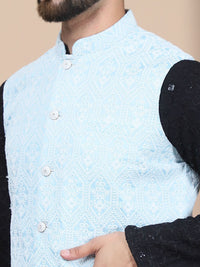 Anouk Black Floral Sulam Labuci Kapas Lurus Kurta & Jaket Churidar & Nehru