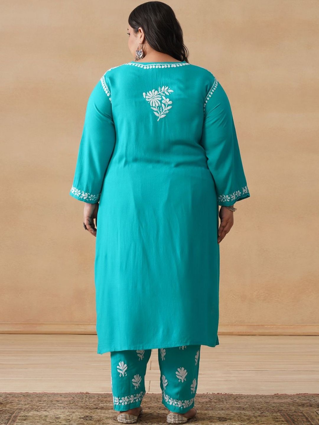 House of Chikankari Women Solid Green 2 Pieces Regular Kurta with Trousers Set