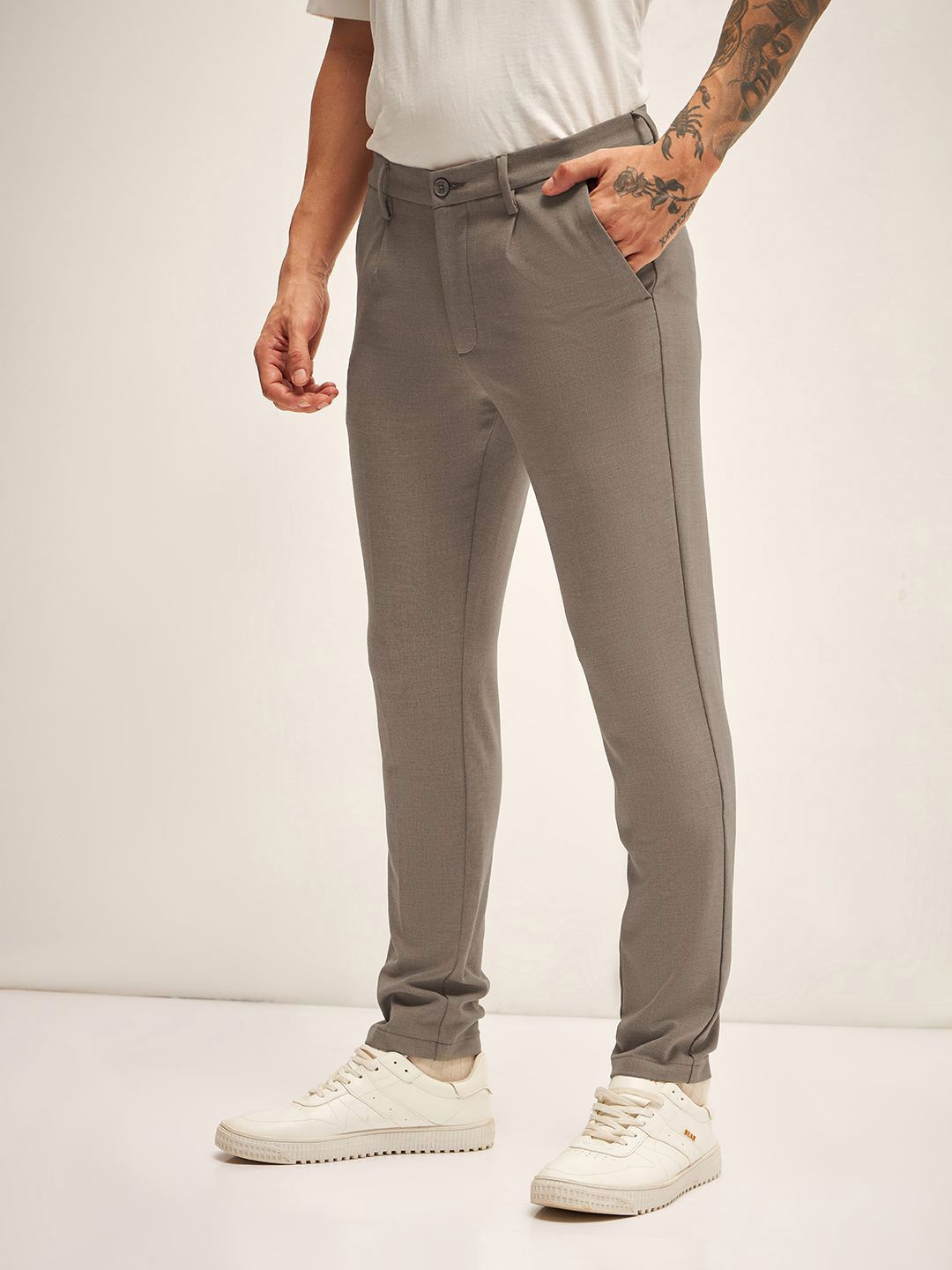 THE BEAR HOUSE Men Slim Fit Pleated Chinos Trousers