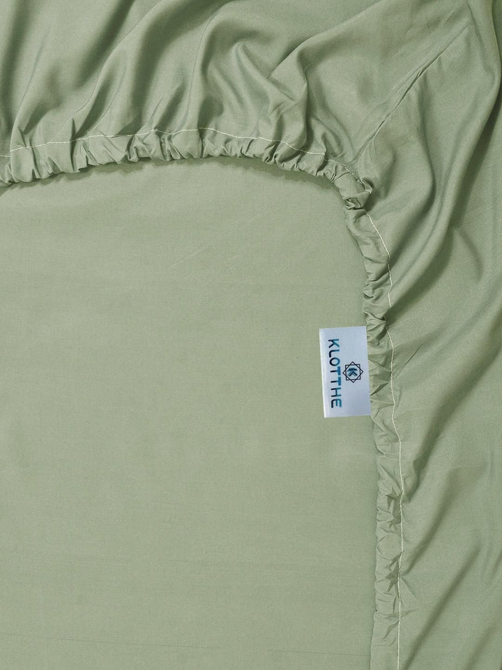 KLOTTHE Olive Green 400 TC Super King Bedsheet with 2 Pillow Covers