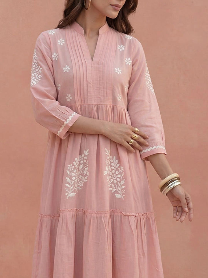 Pakaian Midi A-Line Bersulam Bunga Rumah Chikankari