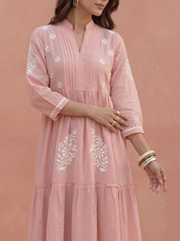 Pakaian Midi A-Line Bersulam Bunga Rumah Chikankari