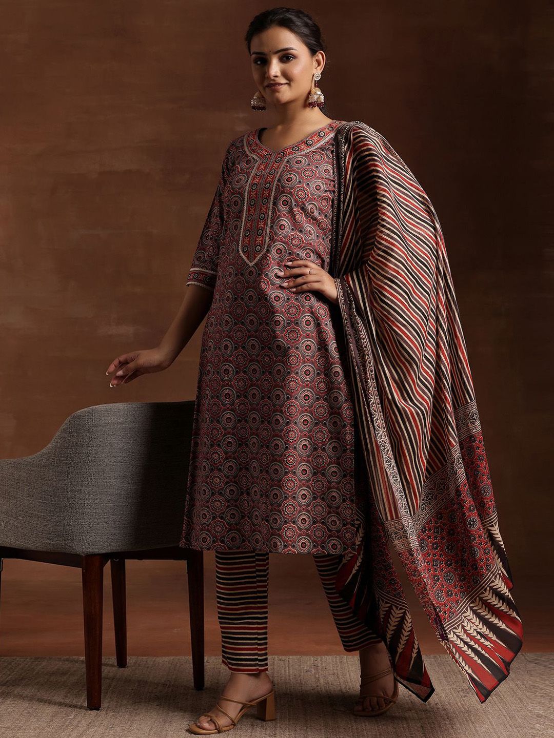Libas Ethnic Motifs Printed Gotta Patti Pure Cotton Kurta with Trousers & Dupatta