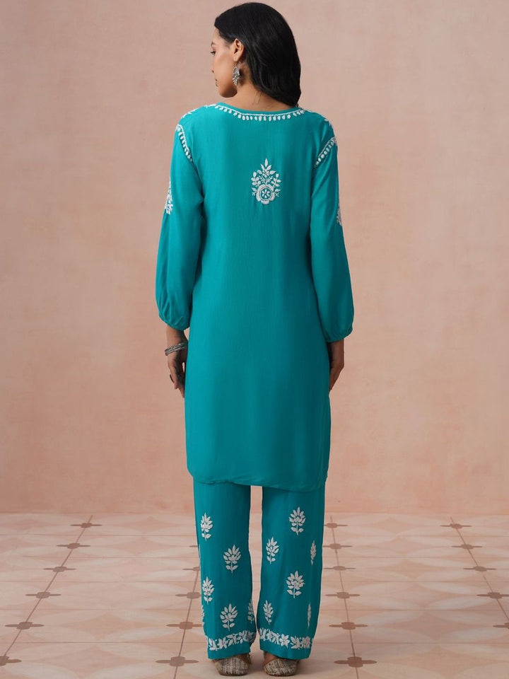 Rumah Chikankari Kurta Chikankari Biasa Wanita dengan Seluar
