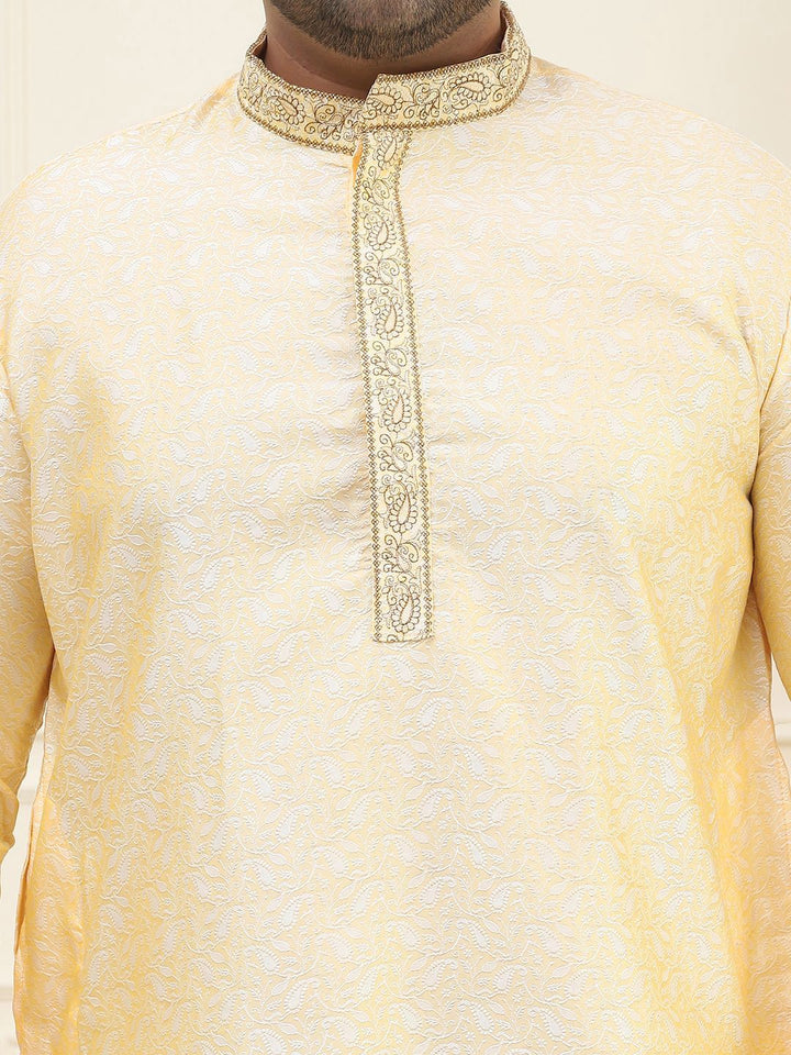 SOJANYA PLUS Woven Design Mandarin Collar Regular Straight Kurta with Pyjamas