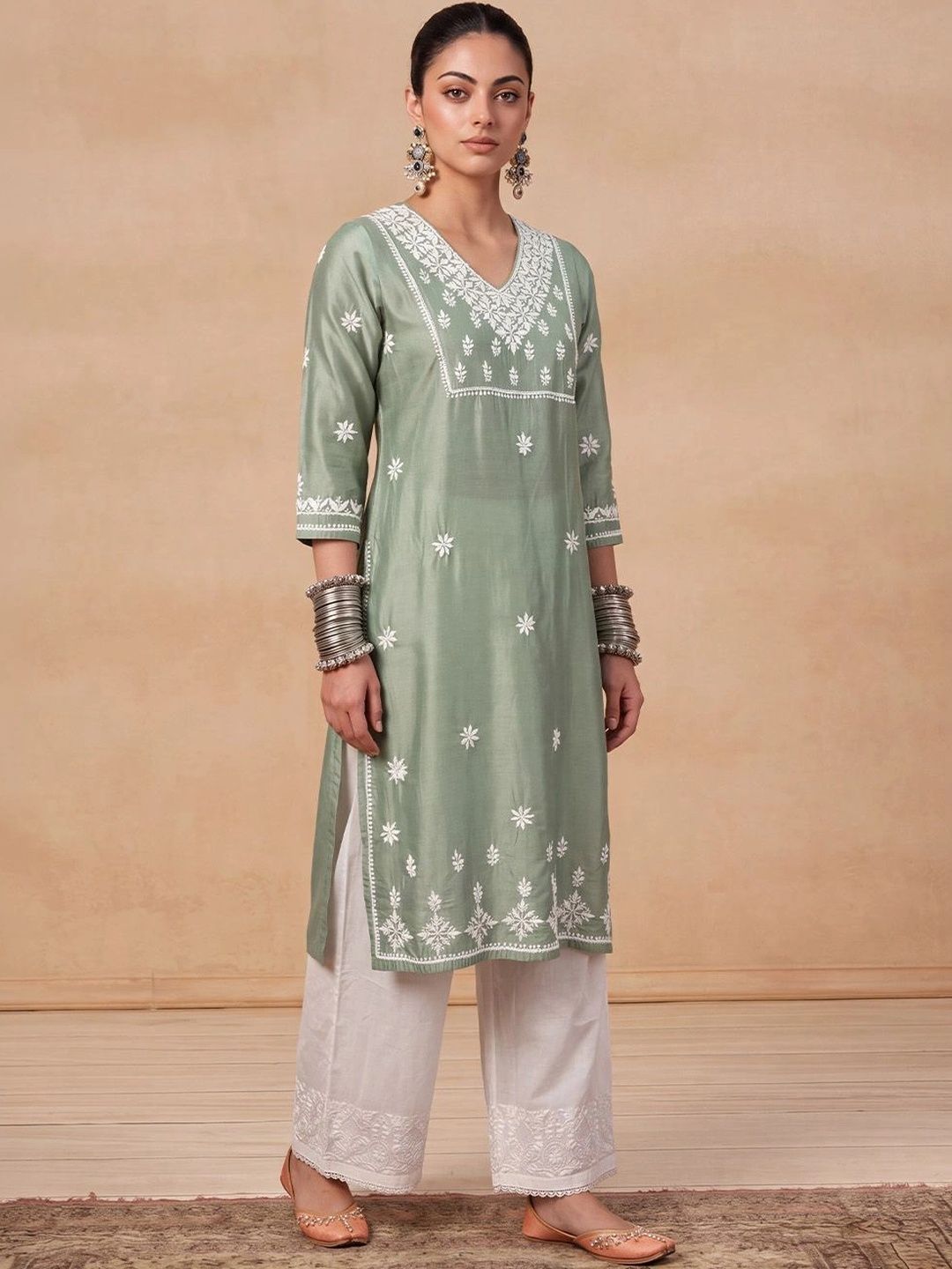 House of Chikankari Women Ethnic Motifs Embroidered Chikankari Chanderi Silk Kurta