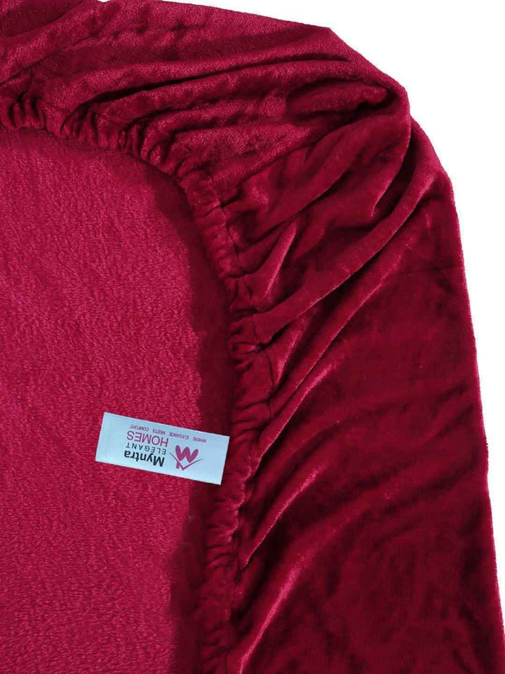 Myntra Elegant Homes Red Solid Dilengkapi Cadar Bujang Bulu 300 TC Dengan 1 Sarung Bantal